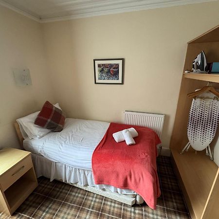 Station Hotel Портсой Екстериор снимка