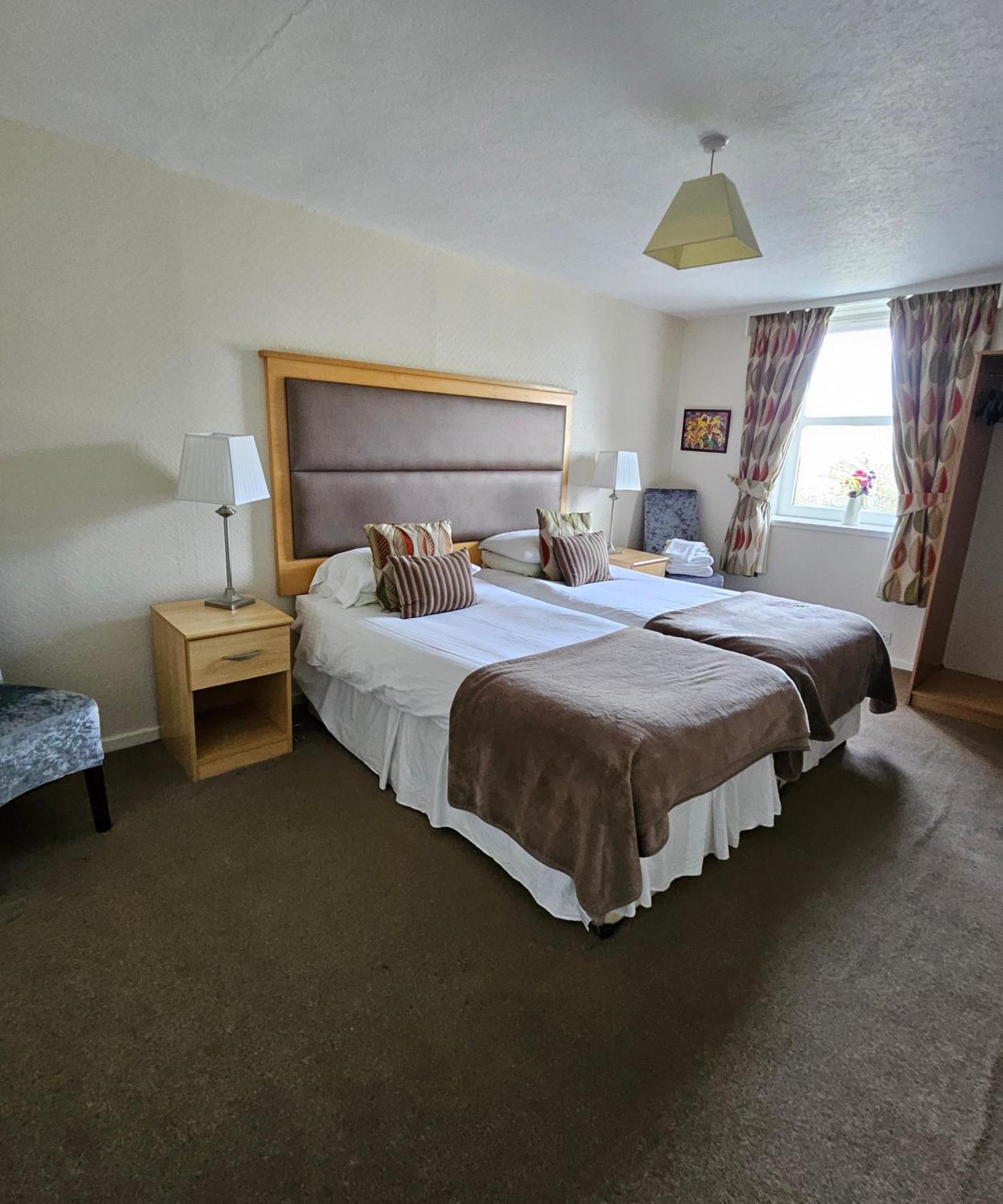 Station Hotel Портсой Екстериор снимка