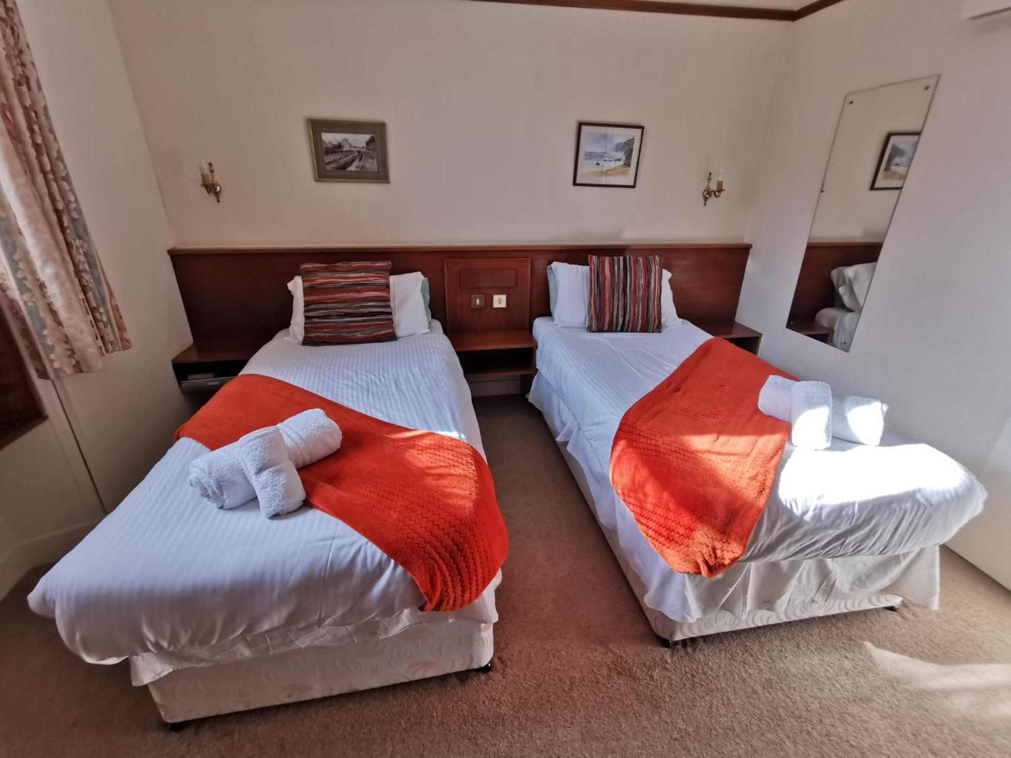 Station Hotel Портсой Екстериор снимка