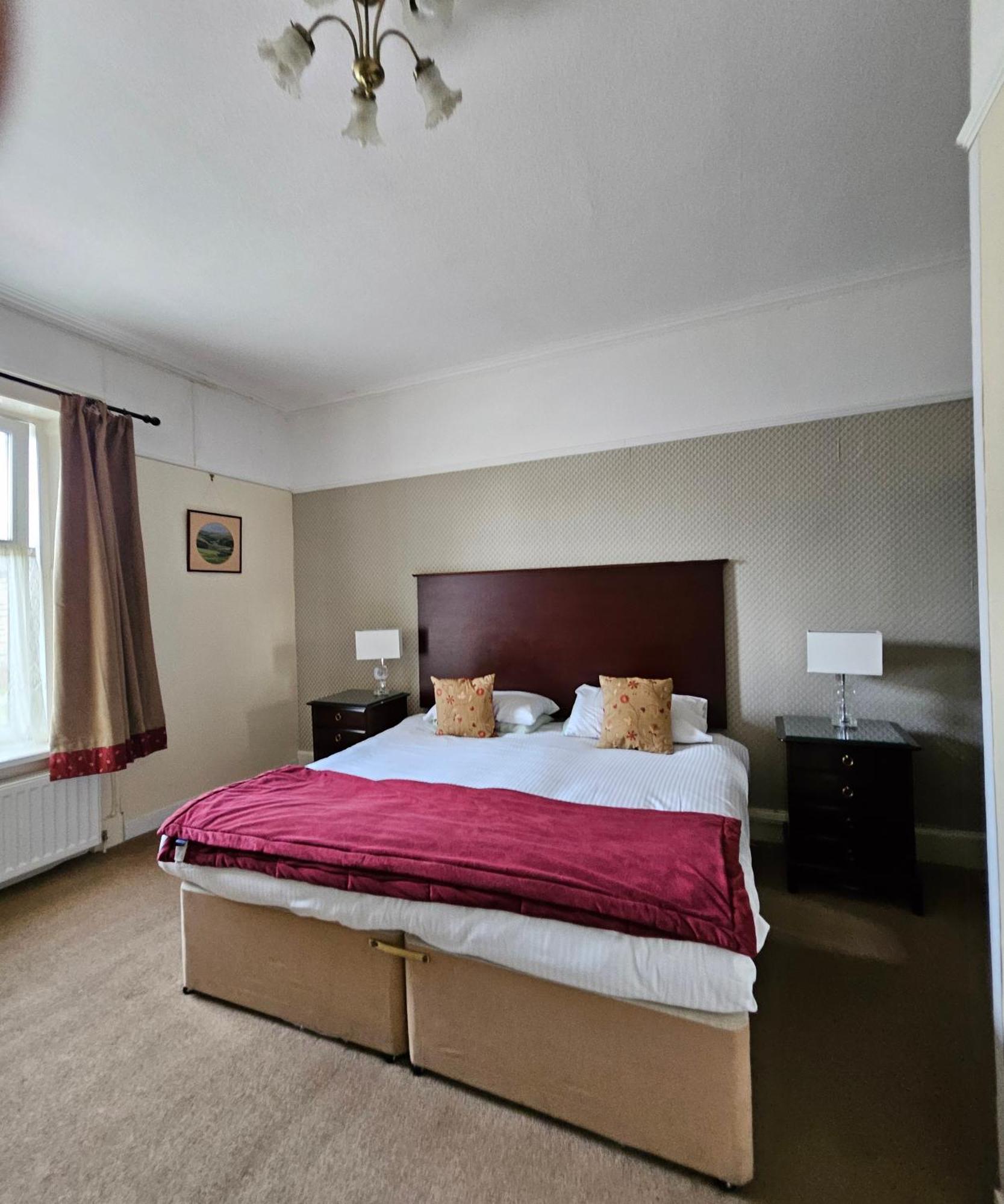 Station Hotel Портсой Екстериор снимка