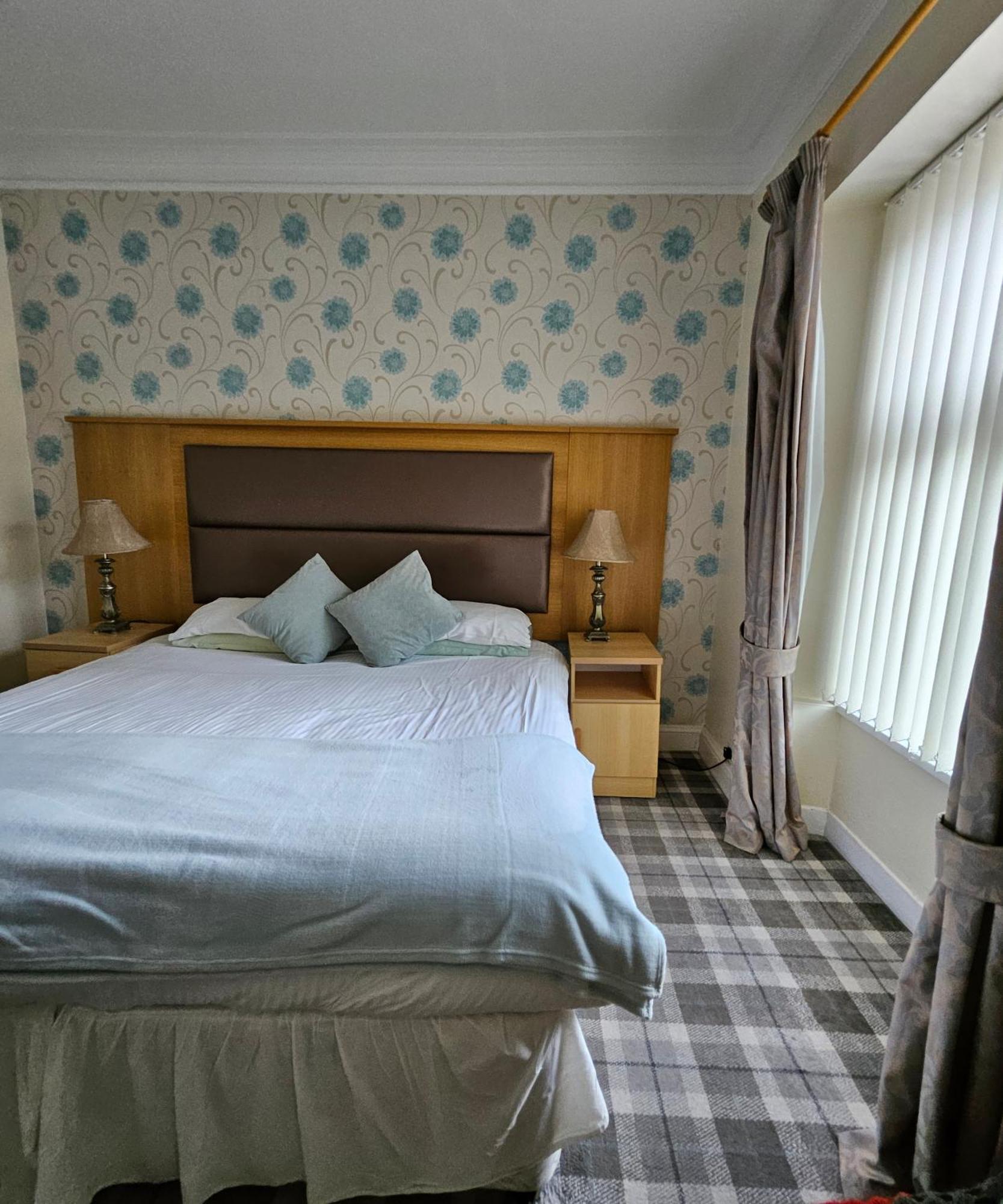 Station Hotel Портсой Екстериор снимка