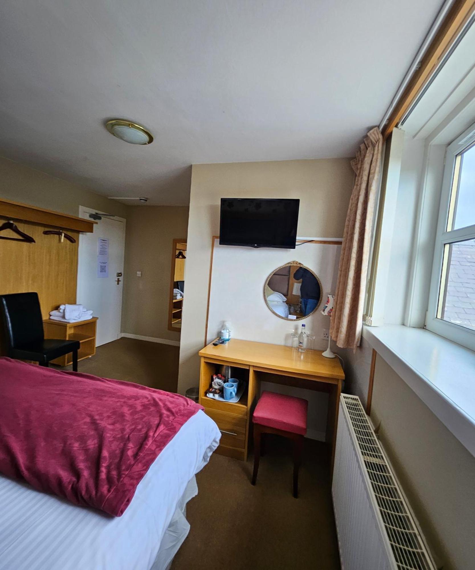 Station Hotel Портсой Екстериор снимка