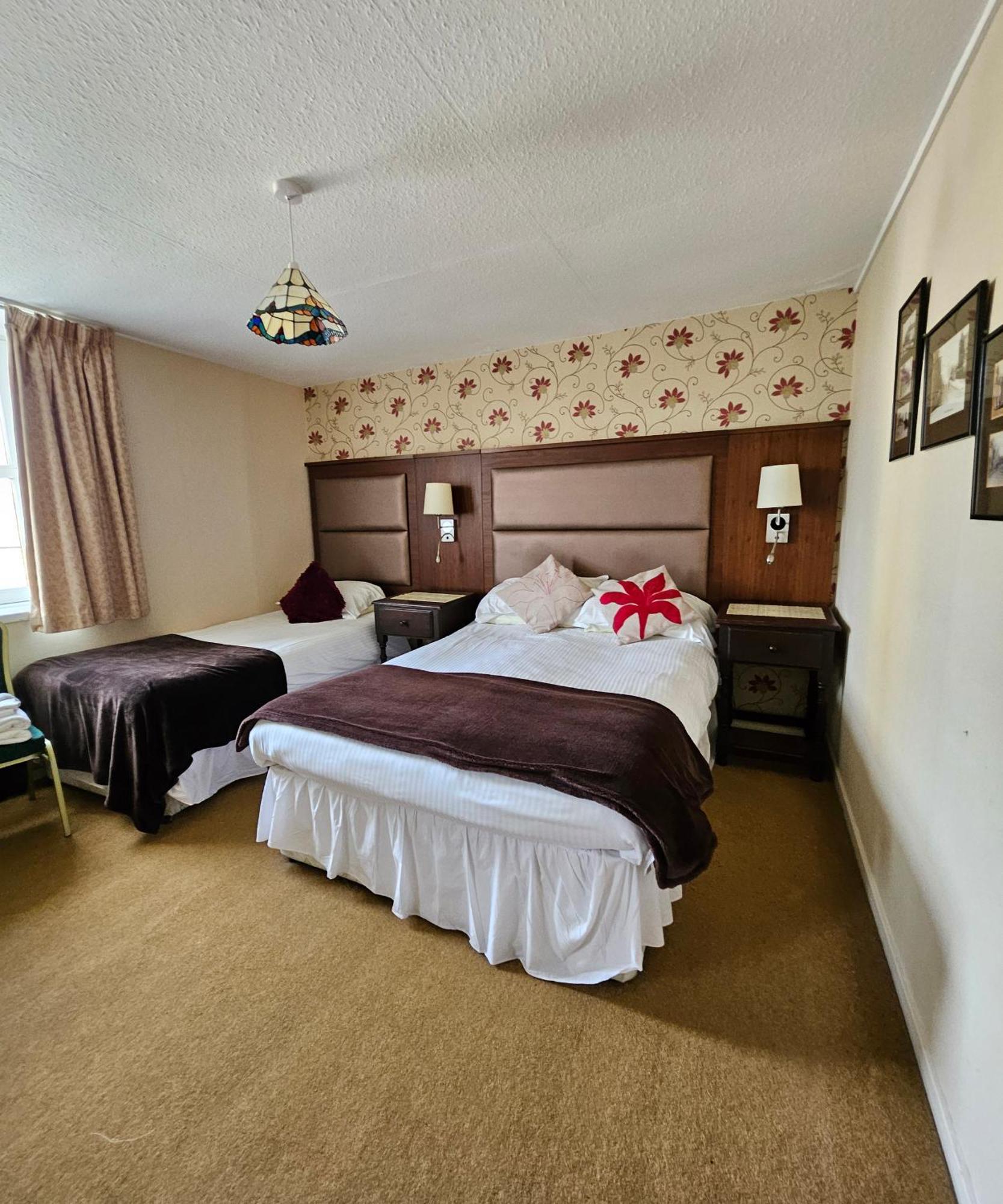 Station Hotel Портсой Екстериор снимка