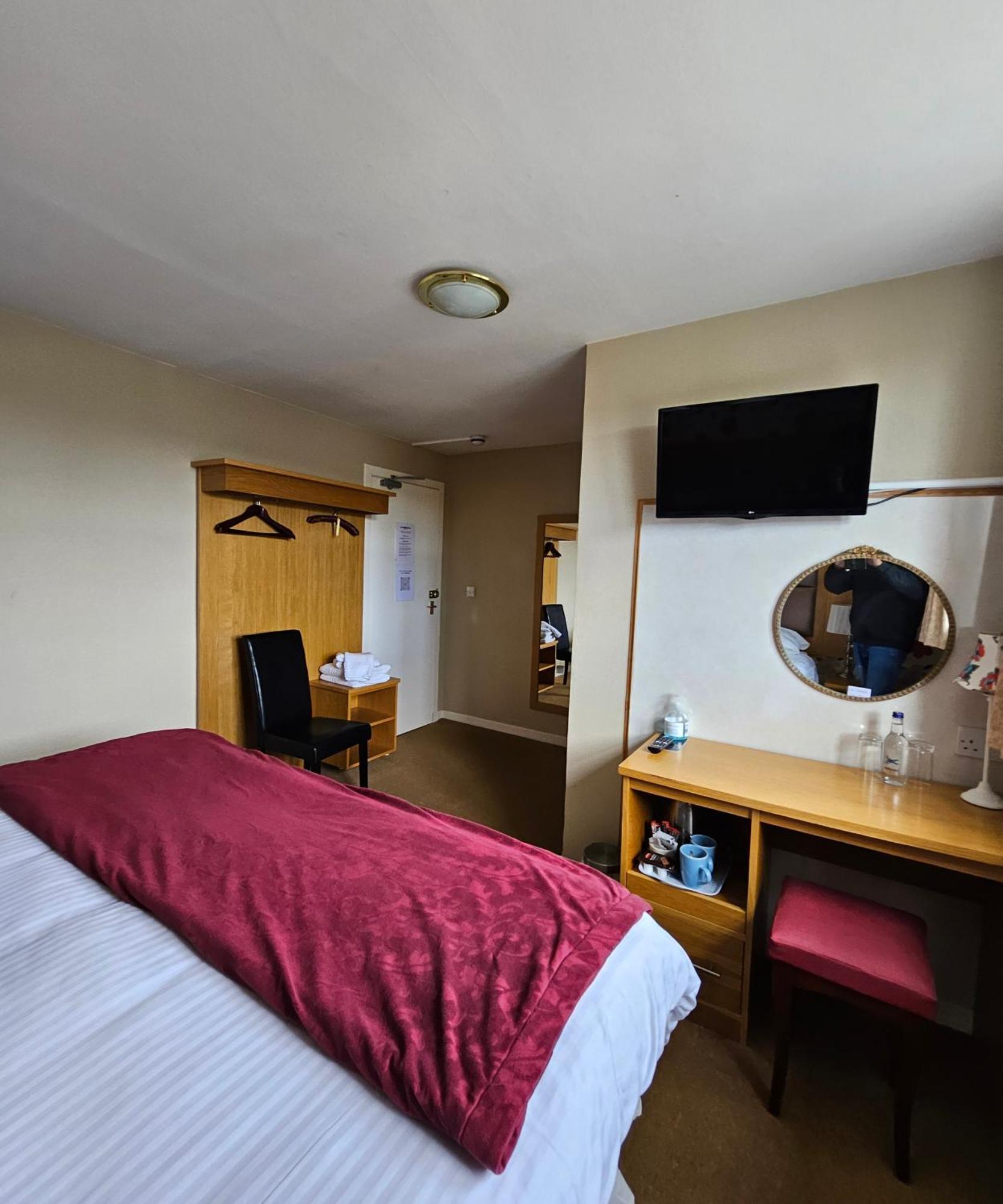 Station Hotel Портсой Екстериор снимка