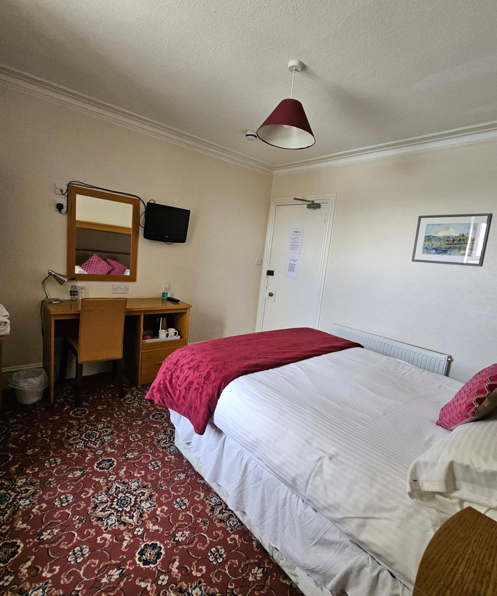 Station Hotel Портсой Екстериор снимка