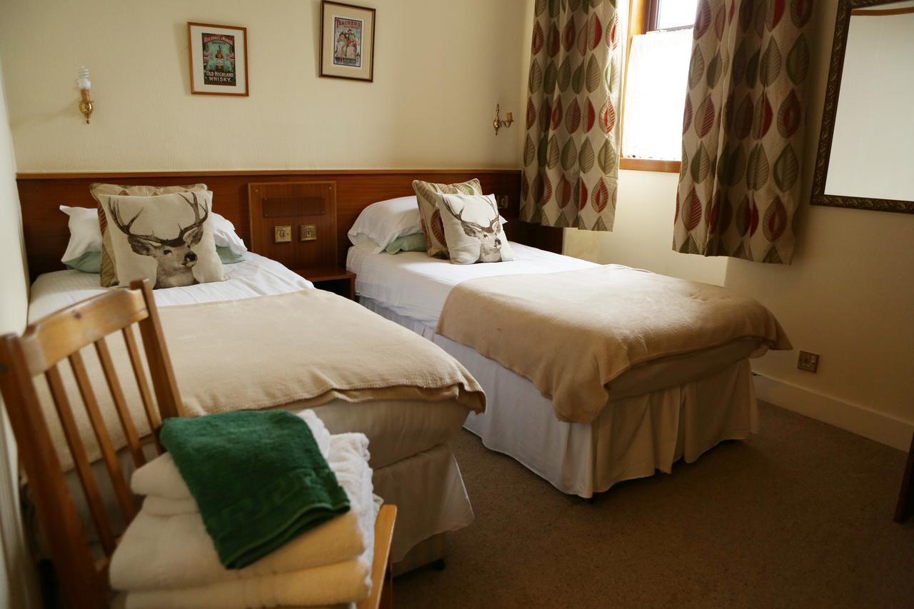 Station Hotel Портсой Екстериор снимка